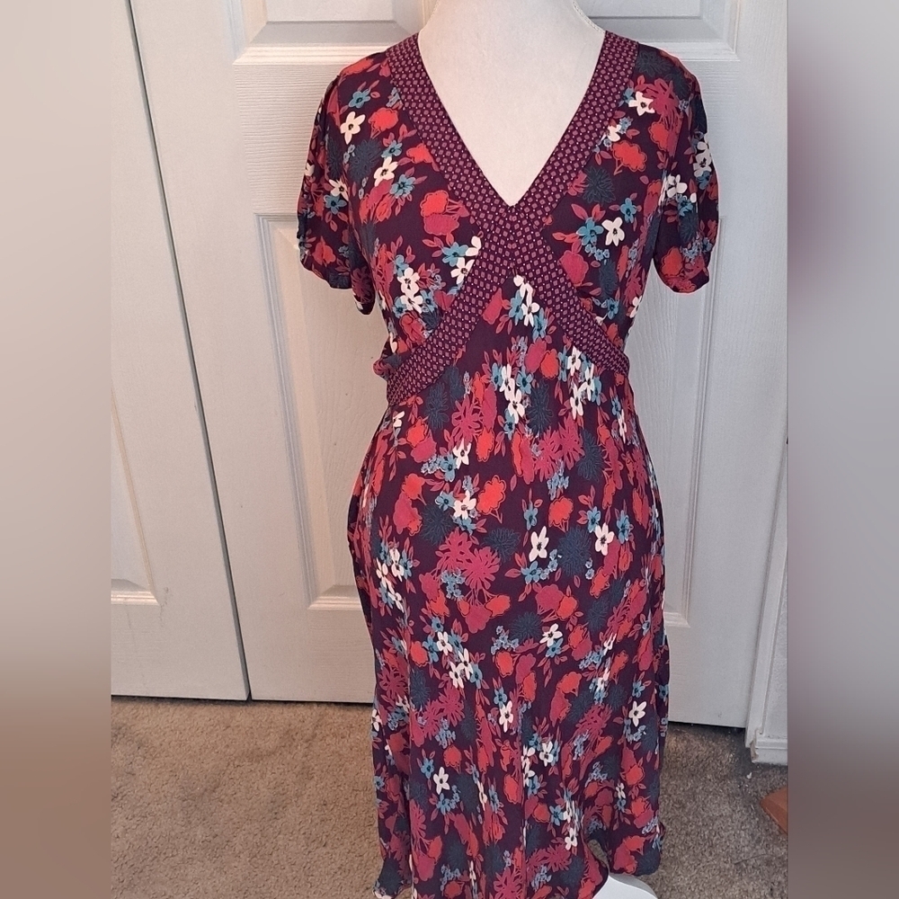 Evie Purple Dress With A Floral Print Size 12 (EU 44)
